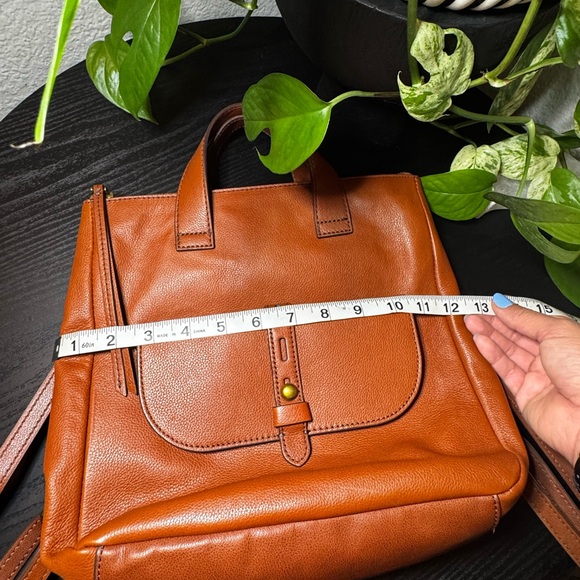 Fossil Backpack - Picture 9 of 10